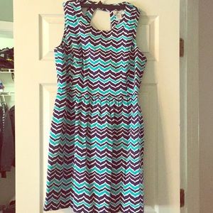 Keyhole back VV dress size 12
